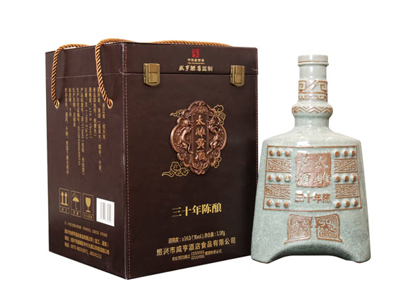 抚顺咸亨酒店太雕黄酒回收太雕三十年陈酿绍兴黄酒1.5kg礼盒装