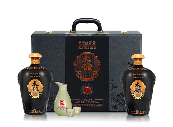 抚顺咸亨酒店太雕黄酒回收太雕2007原酿礼盒1.5kg*2糯米酒半甜绍兴黄酒